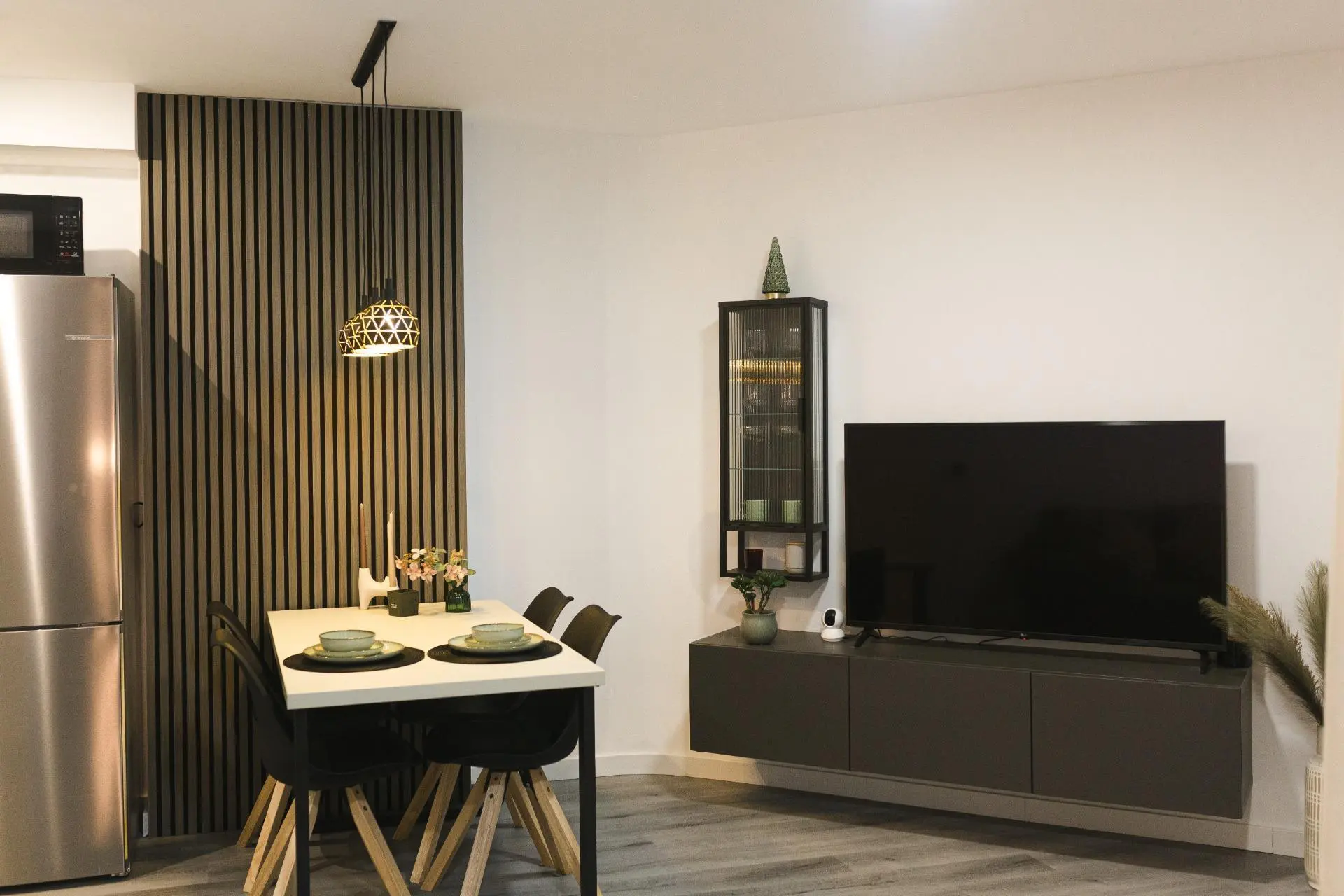 Apartment Of 80 M² In Torrevieja, Spain
