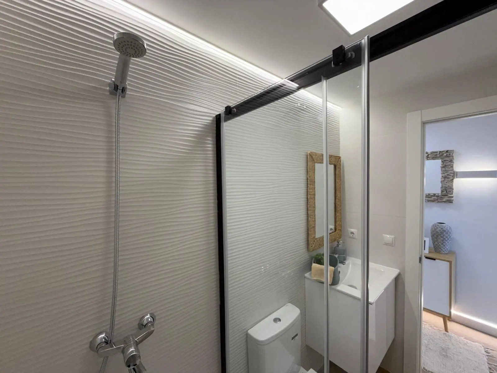 Apartment Of 92 M² In Torrevieja, Spain
