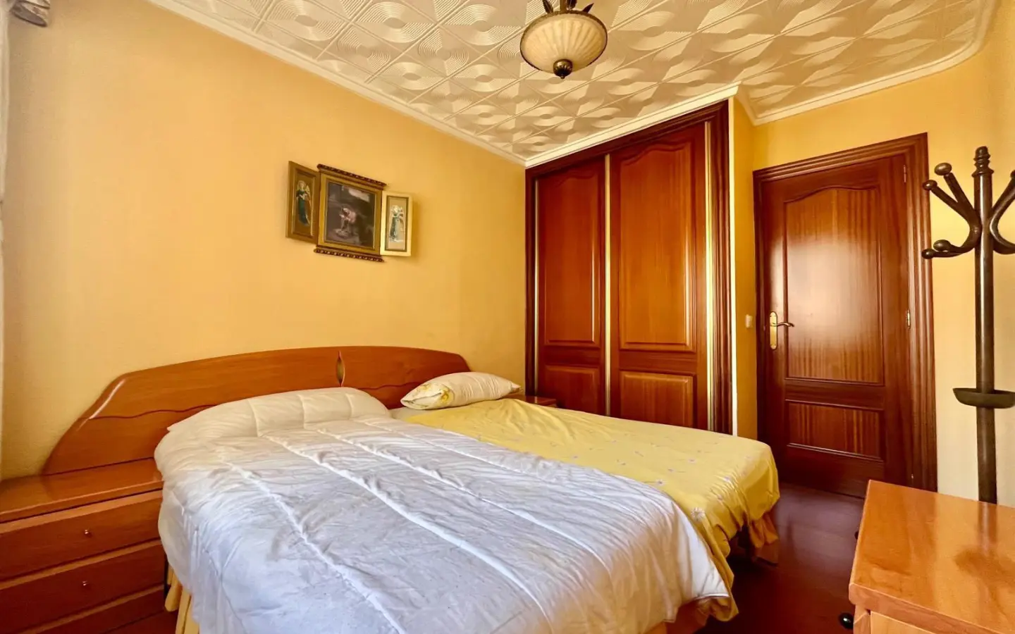 Apartment Of 97 M² In Torrevieja, Spain