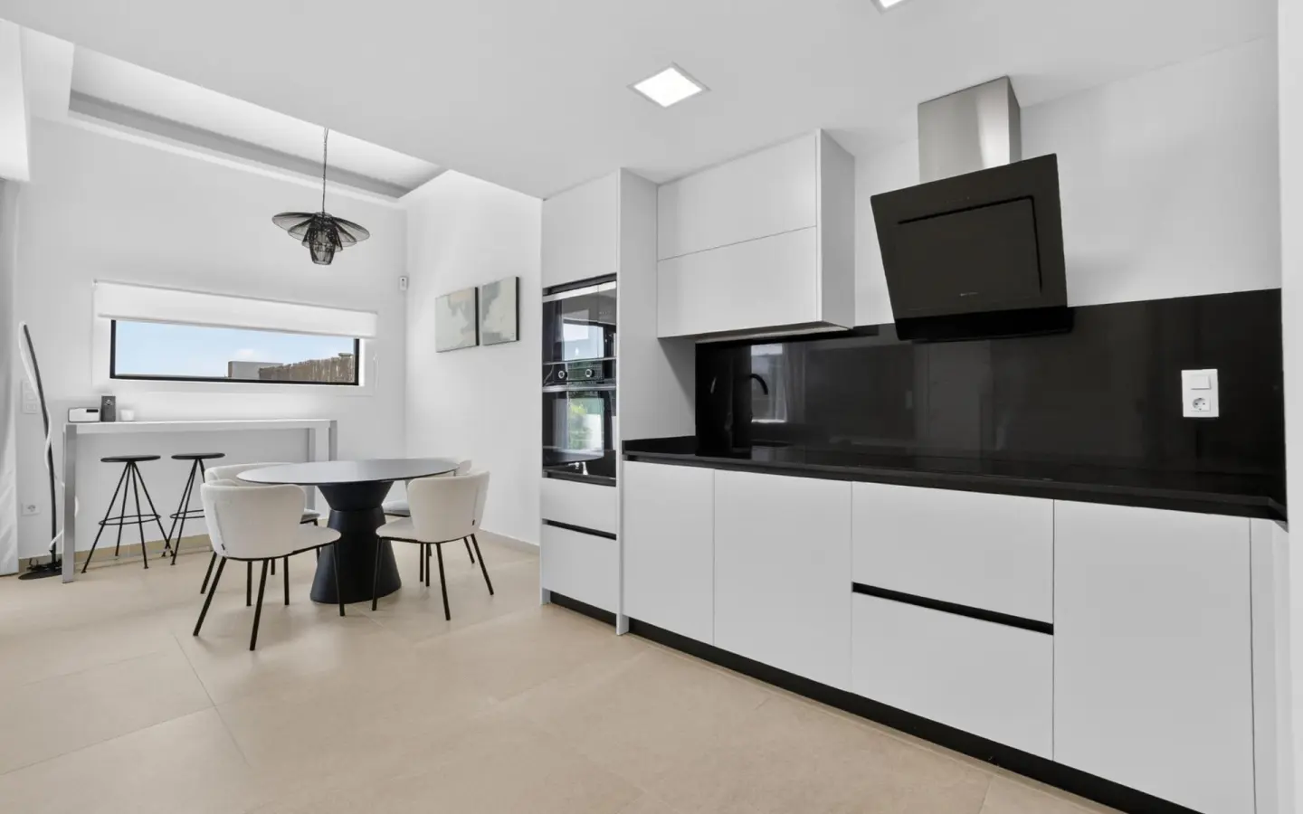 Villa Of 178 M² With Sea Views In Guardamar Del Segura