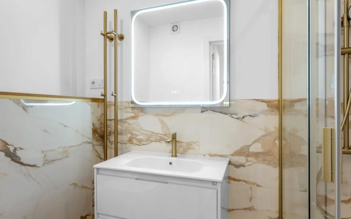Apartment Of 61 M² In Torrevieja, Spain