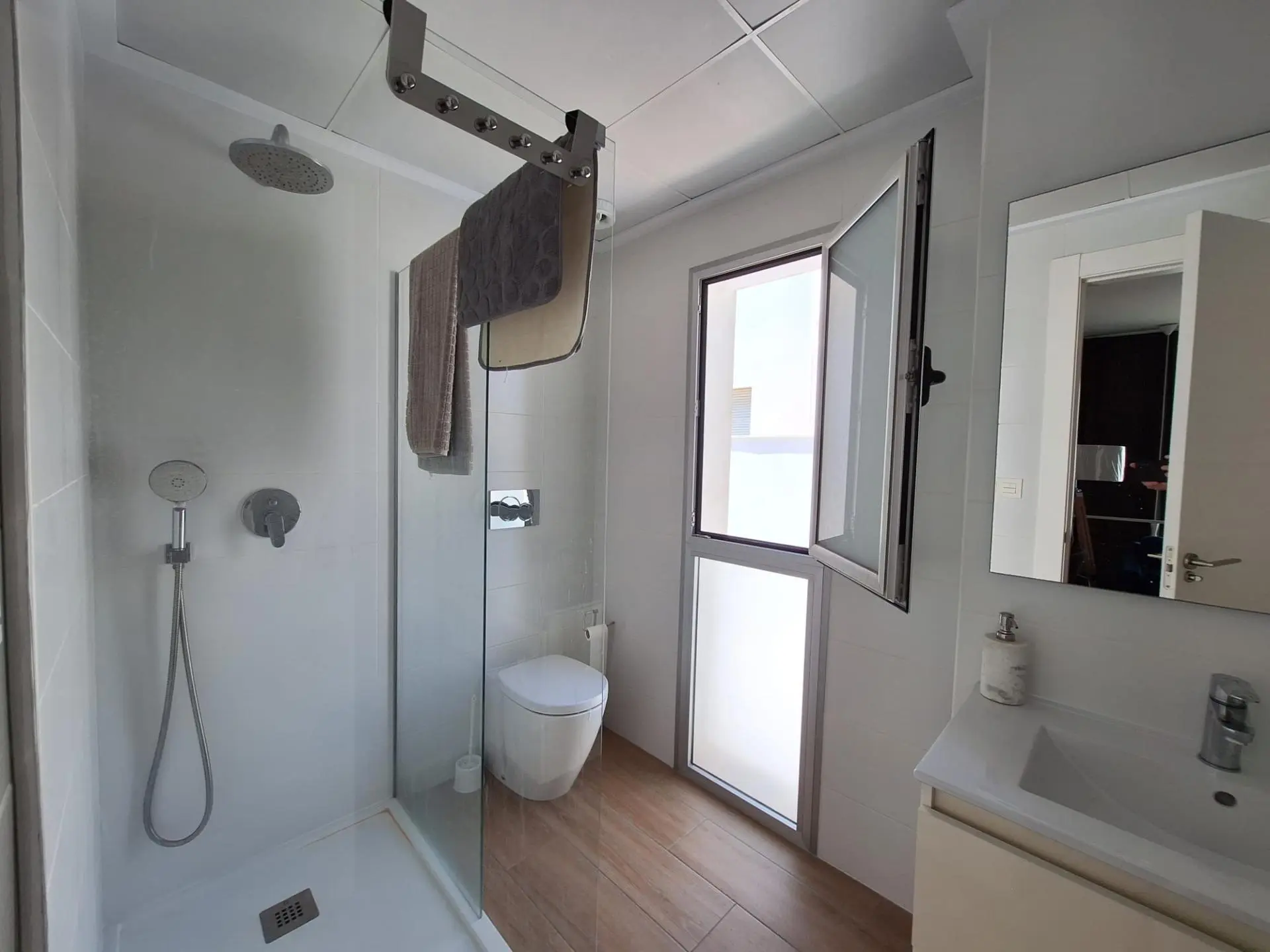Villa Of 0 M² With Mediter Real Estate In Torrevieja, Spain