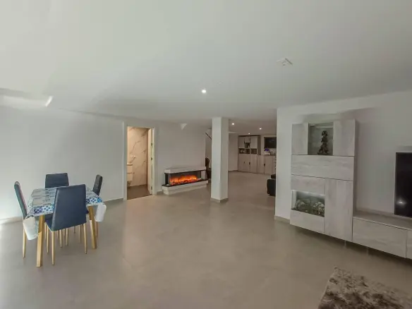 5-bedroom Villa In Rojales, Spain (214 M²)