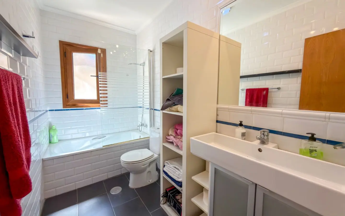 Villa Of 141 M² With Features In Algorfa, Spain