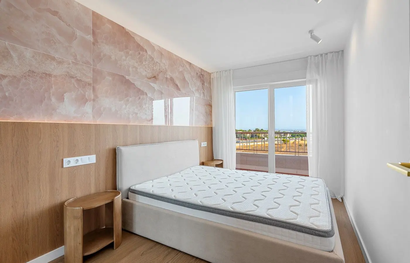 Penthouse Of 70 M² With Sea Views In Torrevieja, Spain