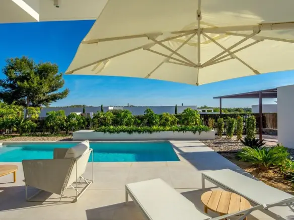 3-bedroom Villa In Orihuela, Spain (177 M²)