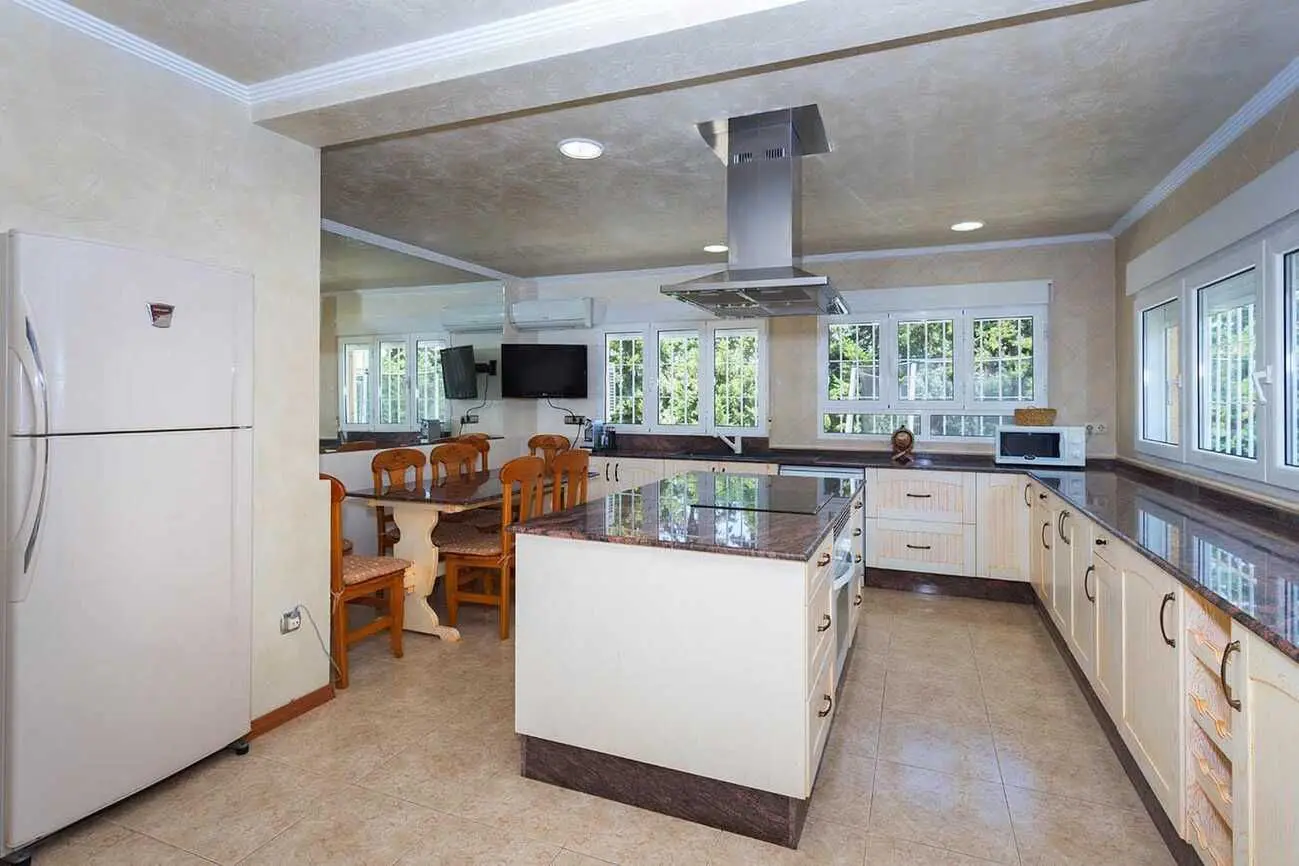 Villa 440 M² In Orihuela Costa, Spain – Mediter Real Estate