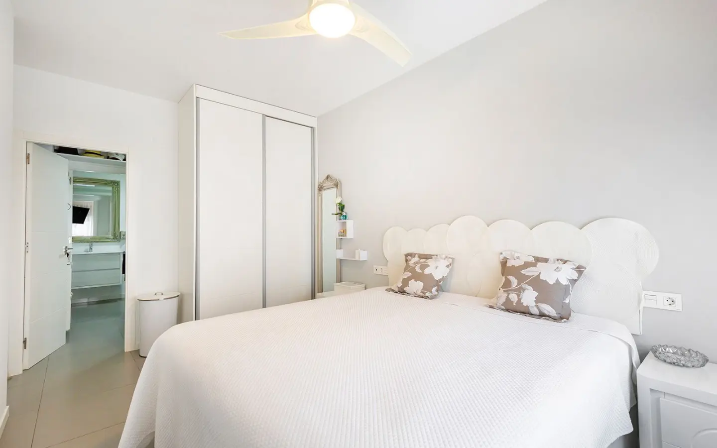 Apartment Of 120 M² In Pilar De La Horadada, Spain