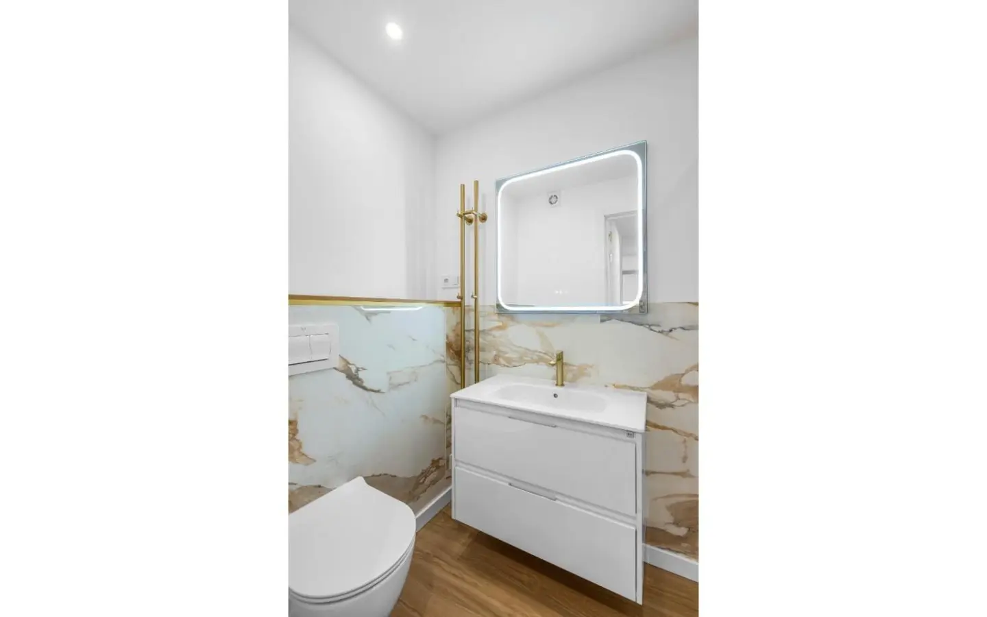 Apartment Of 61 M² In Torrevieja, Spain