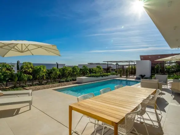 3-bedroom Villa In Orihuela, Spain (177 M²)