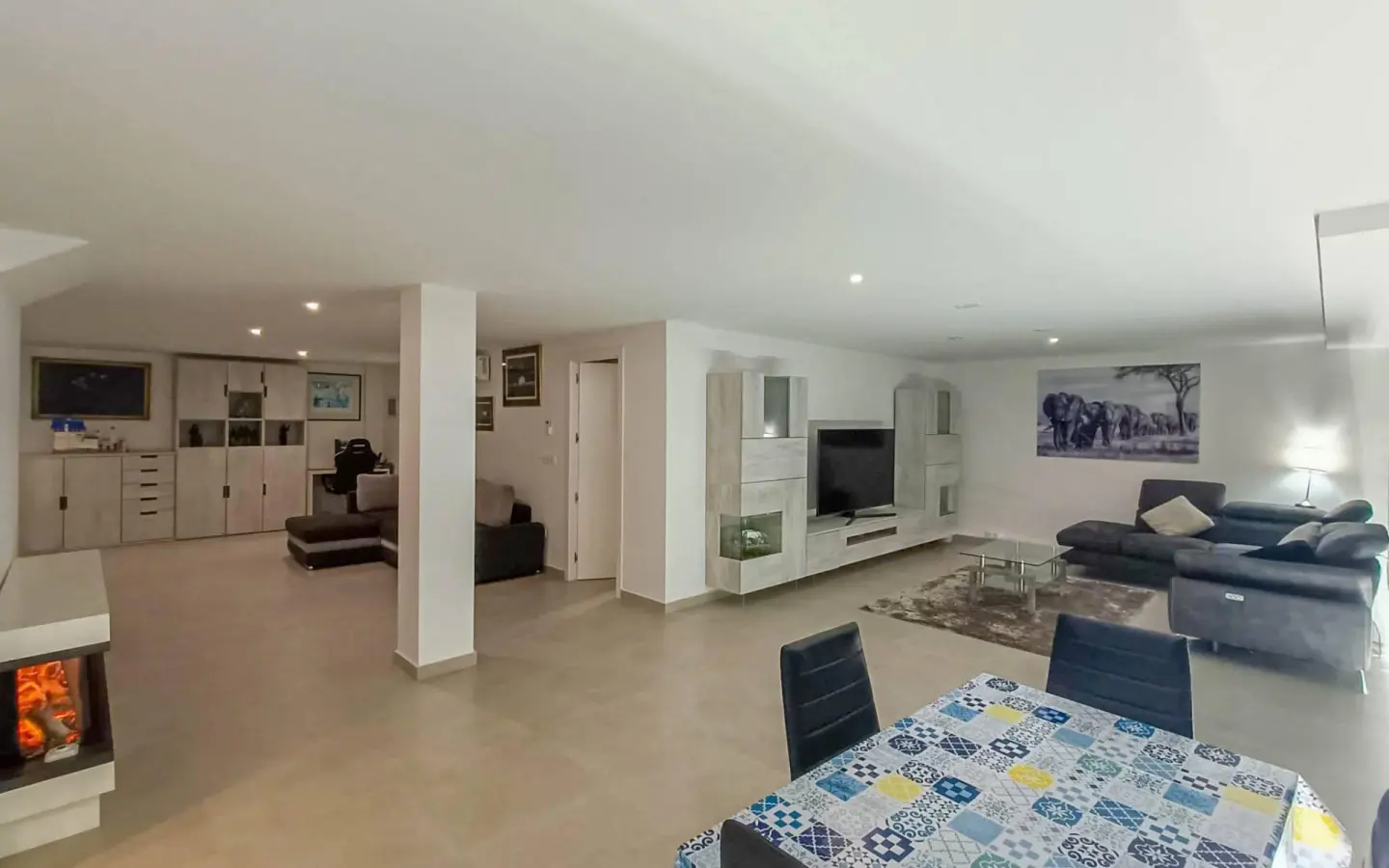 5-bedroom Villa In Rojales, Spain (214 M²)