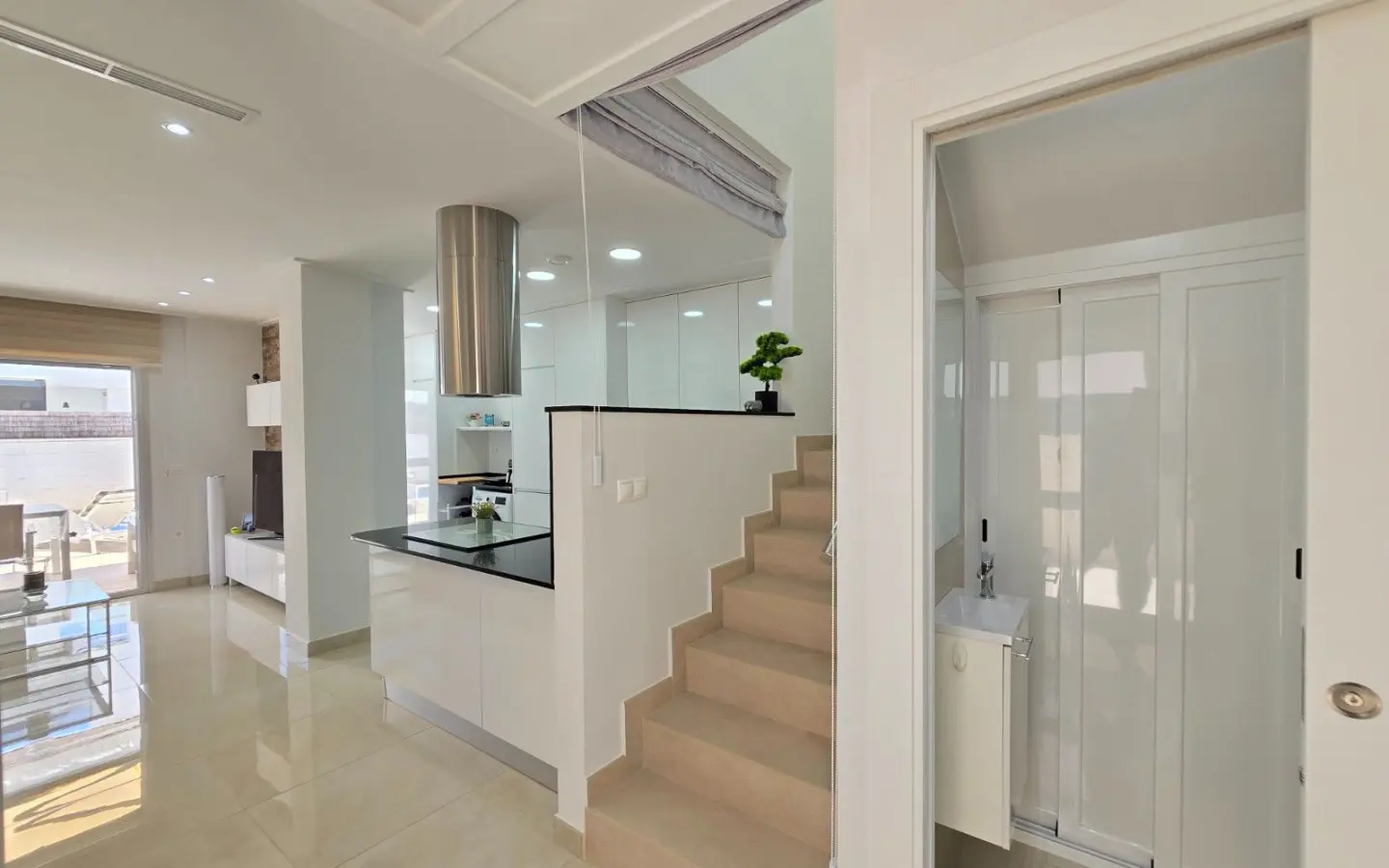 Villa Of 107 M² With Mediter Real Estate In Rojales