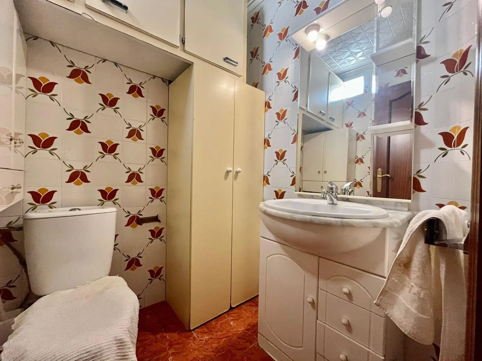 Apartment Of 97 M² In Torrevieja, Spain