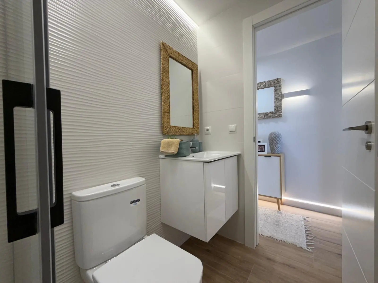 Apartment Of 92 M² In Torrevieja, Spain