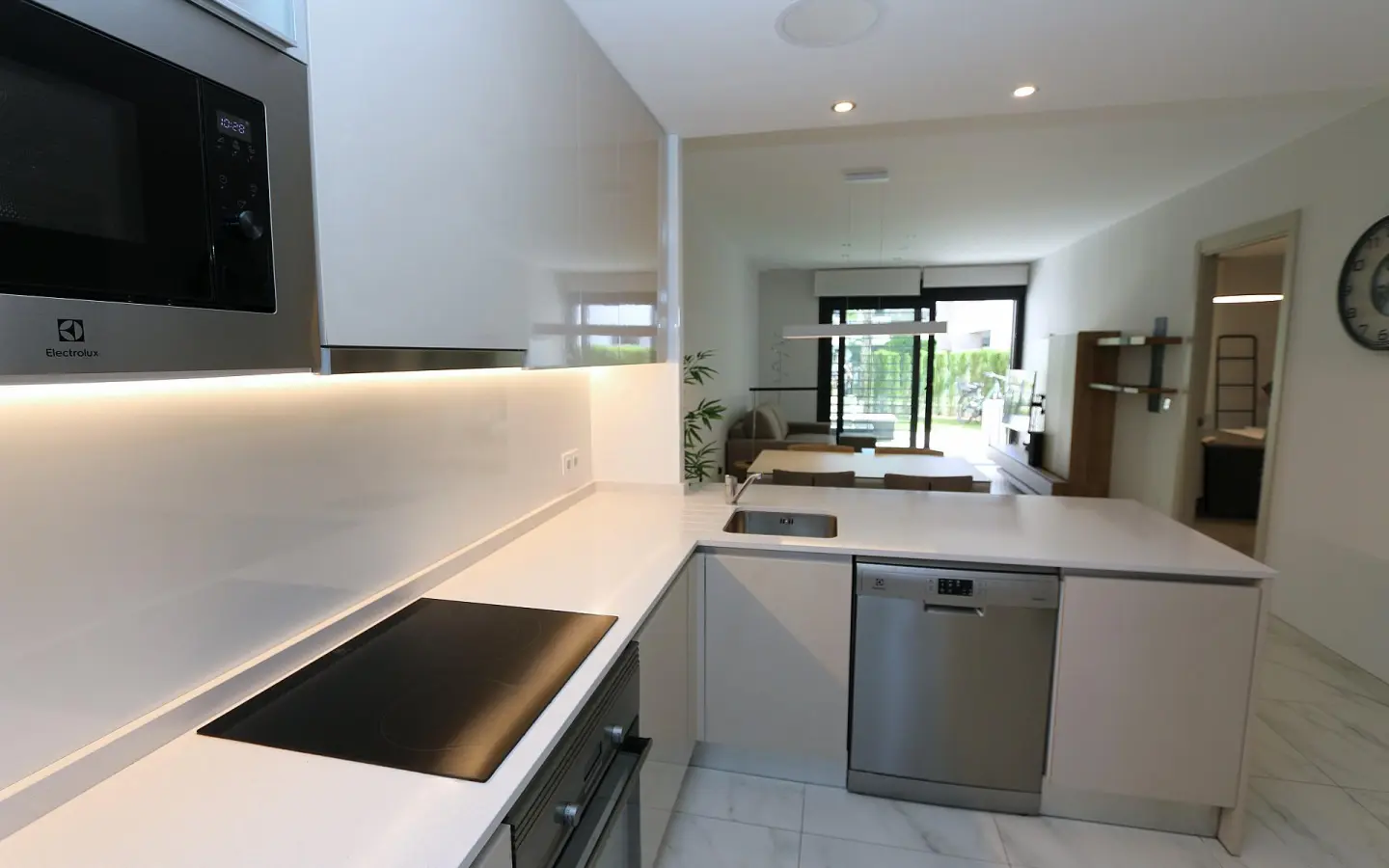Apartment Of 74 M² With Sea View In Orihuela Costa