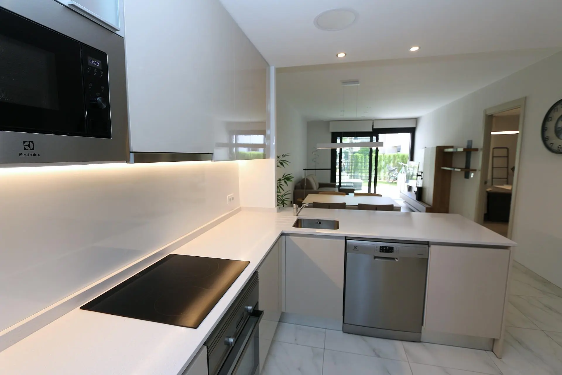 Apartment Of 74 M² With Sea View In Orihuela Costa