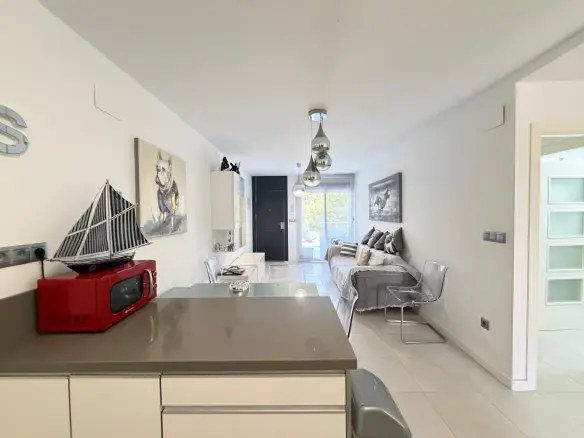 3-bedroom Apartment In Orihuela Costa, Spain (93 M²)