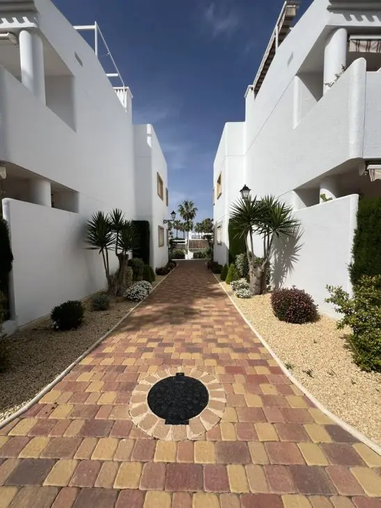 Apartment Of 90 M² In Orihuela Costa, Spain