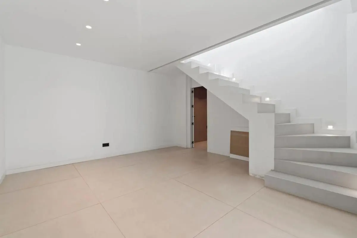 Terraced House Of 206 M² With Sea Views In Estepona, Spain