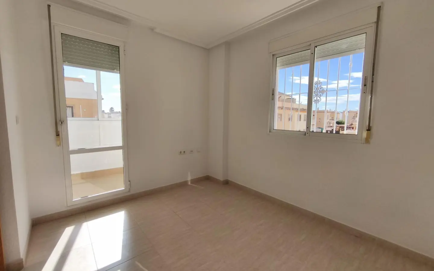 3-bedroom Villa In Rojales, Spain (120 M²)