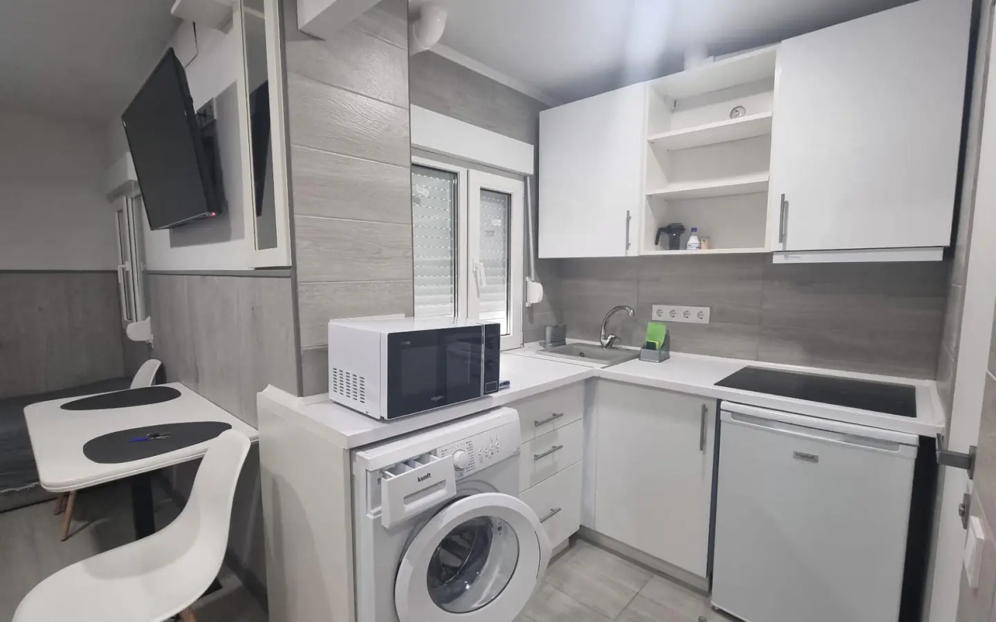 Apartment Of 105 M² In Torrevieja, Spain