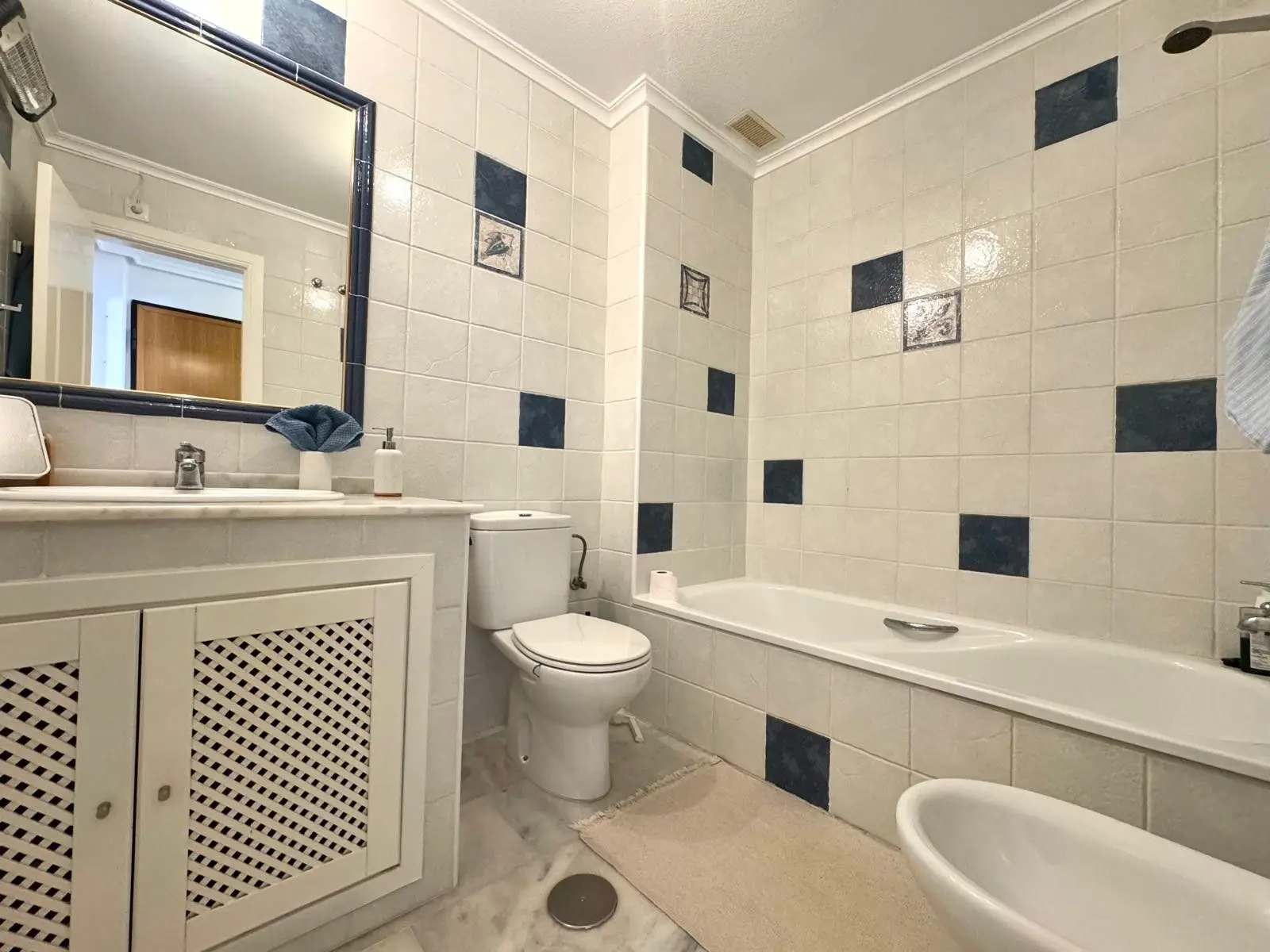 Apartment Of 75 M² With Sea Views In Orihuela Costa, Spain