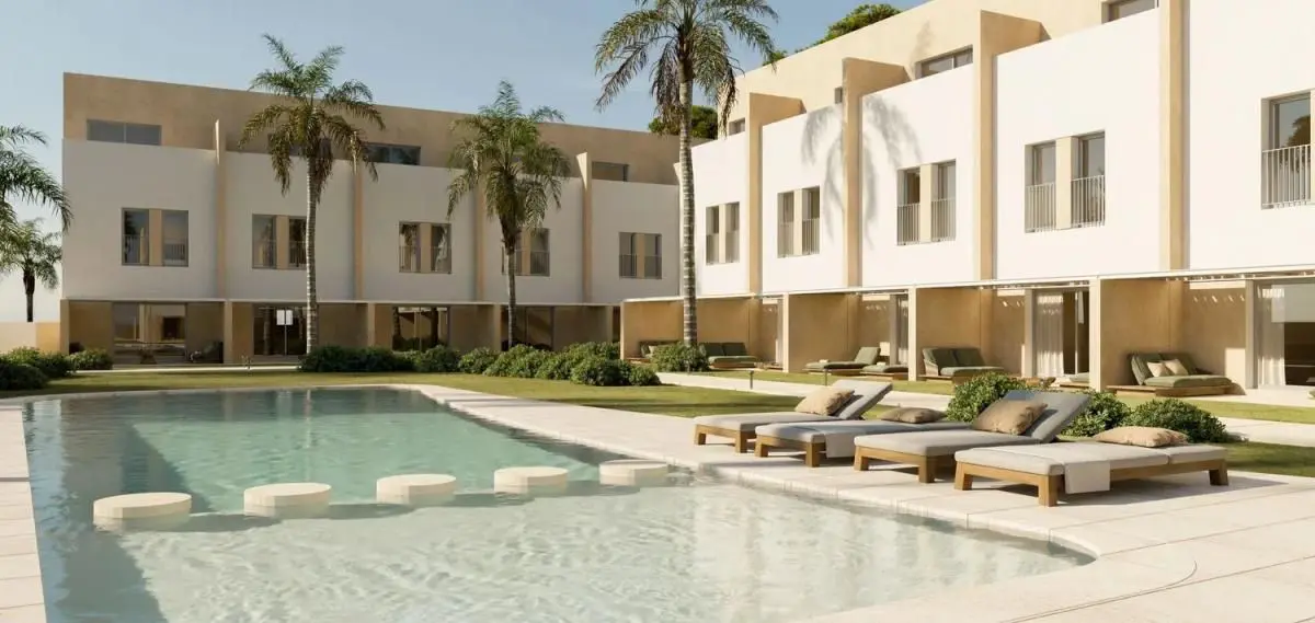Terraced House Of 197 M² With Sea View In Denia
