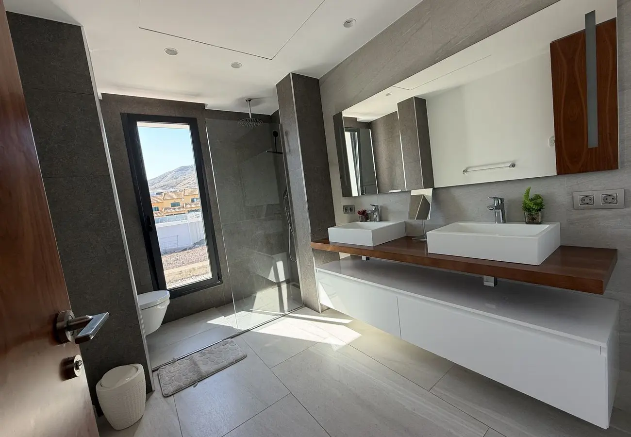 Villa Of 0 M² With Sea View In Villajoyosa, Spain