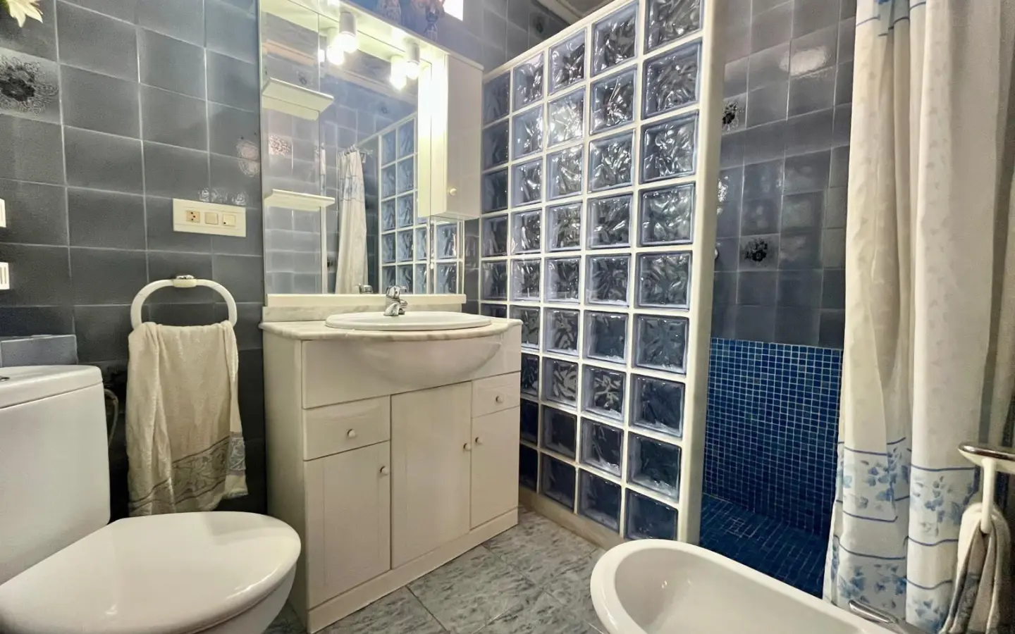 Apartment Of 97 M² In Torrevieja, Spain