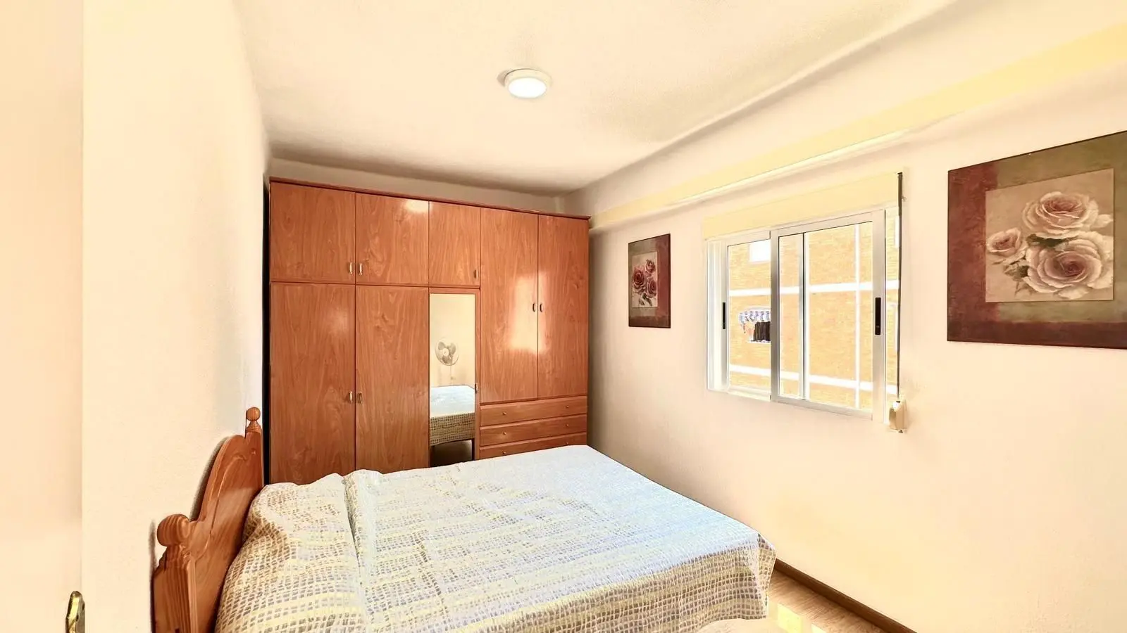 Apartment Of 90 M² With Sea View In Torrevieja, Spain