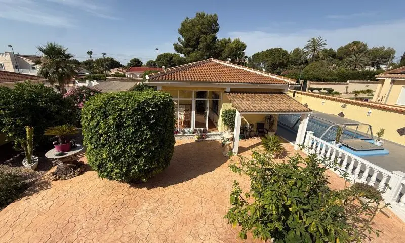 Villa Of 161 M² In Pilar De La Horadada, Spain