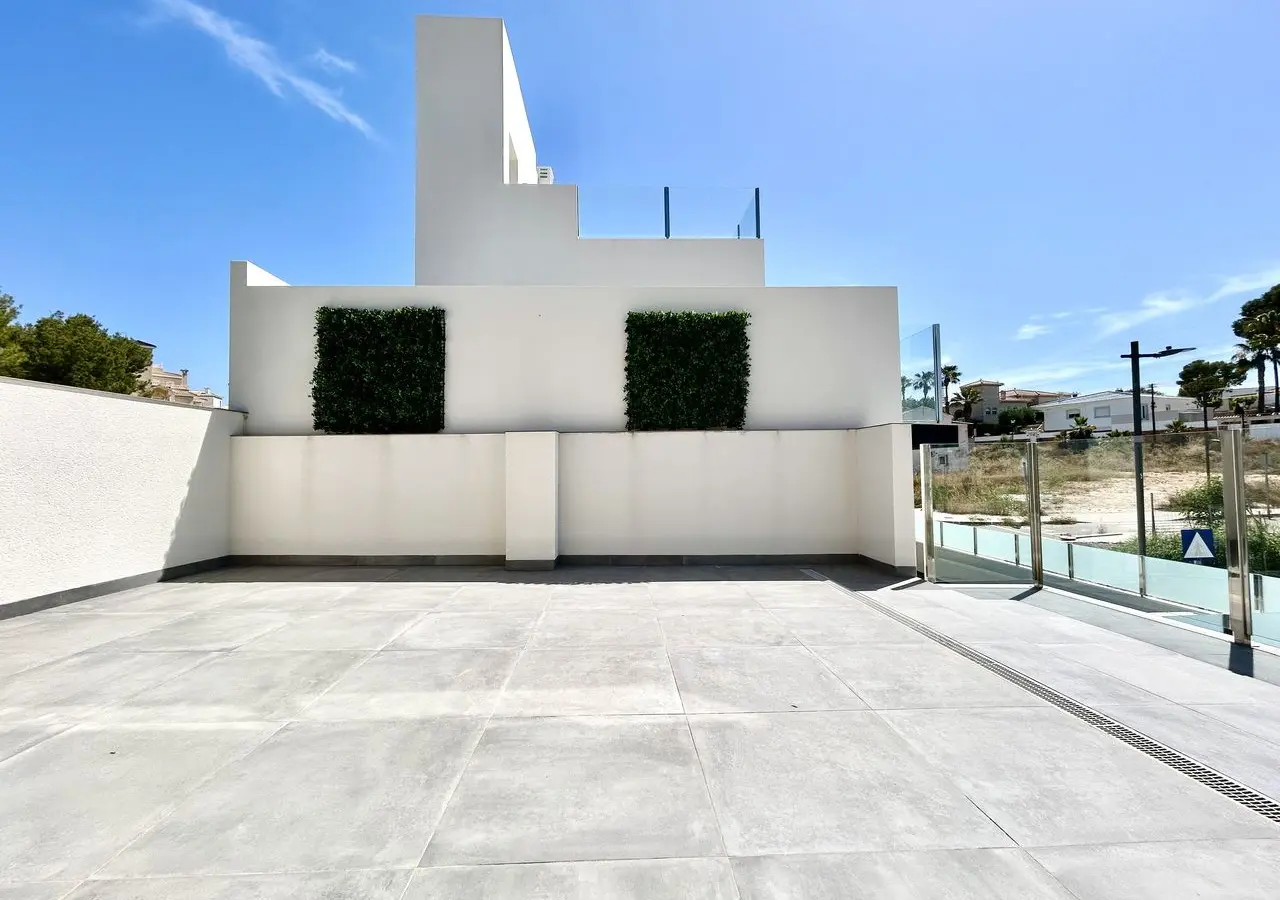 2-bedroom Villa In Villamartin, Spain (110 M²)