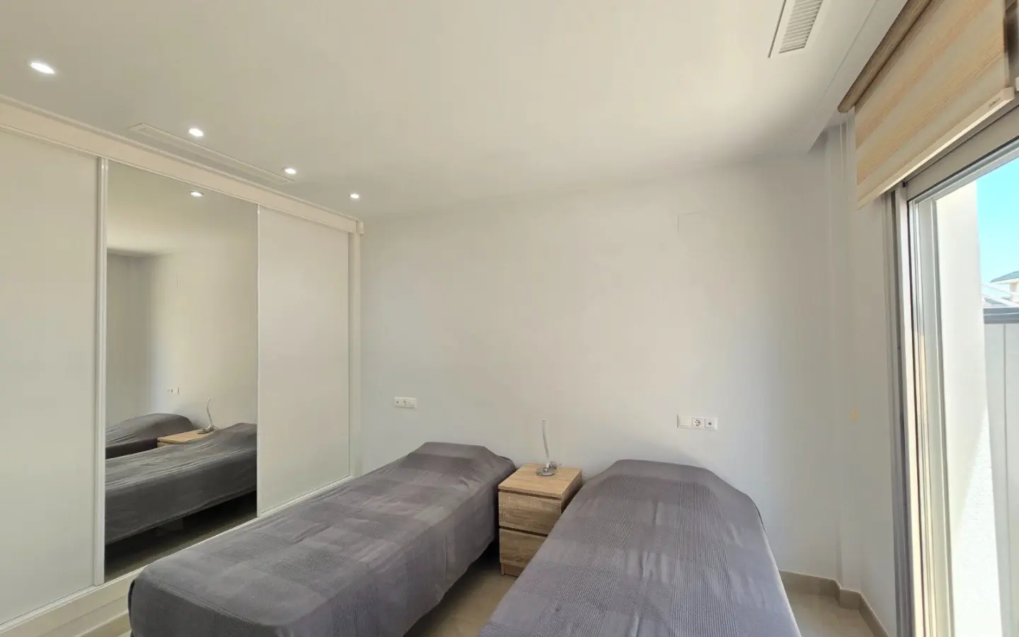 Villa Of 107 M² With Mediter Real Estate In Rojales