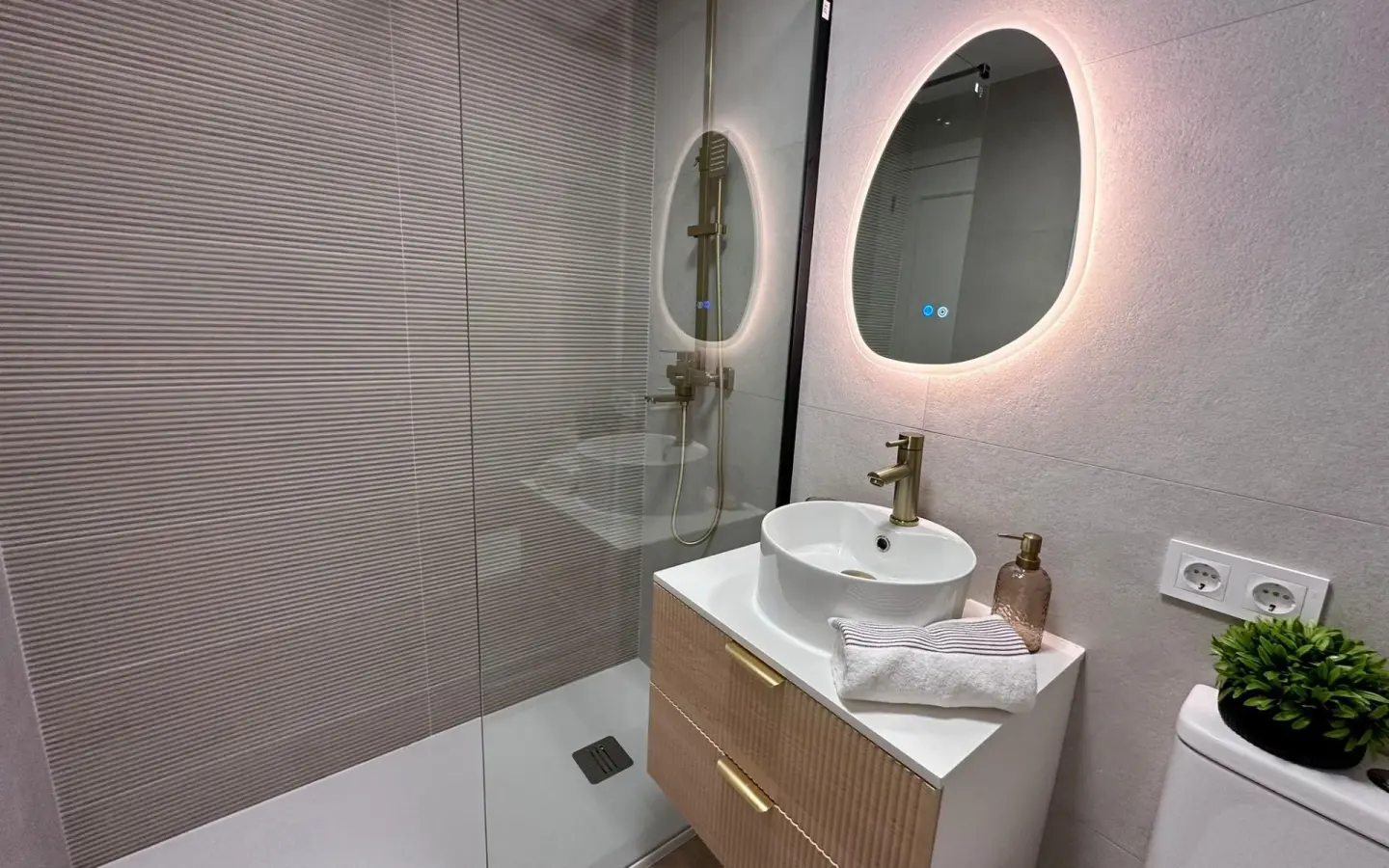 Apartment Of 55 M² In Torrevieja, Spain