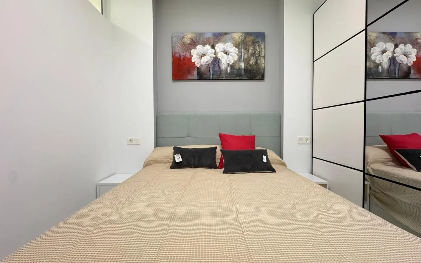 Apartment Of 67 M² In Torrevieja, Spain