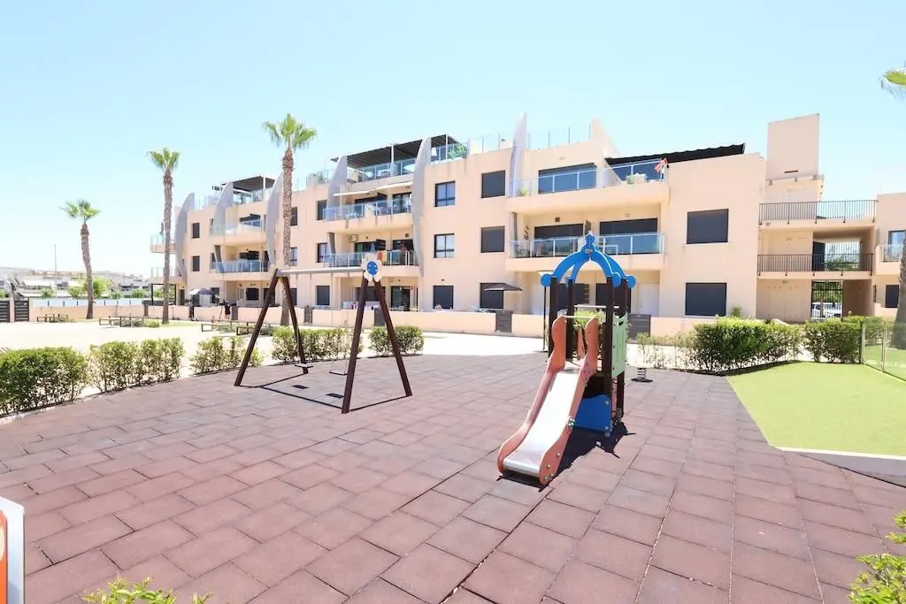 Apartment Of 67 M² In Pilar De La Horadada, Spain