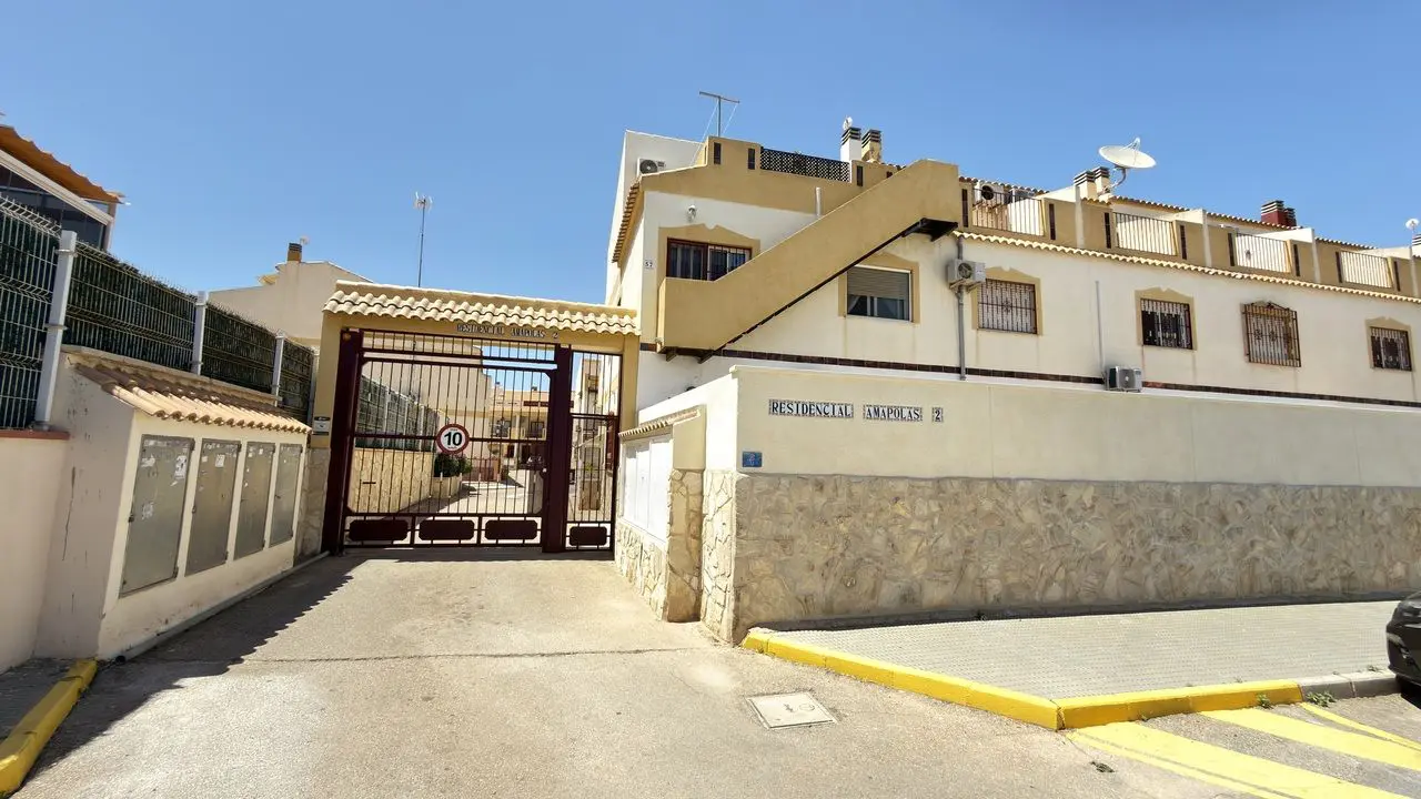 House Of 80 M² In Orihuela Costa, Spain
