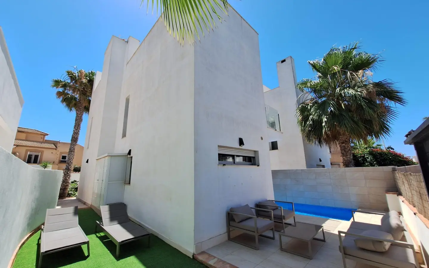 Villa Of 0 M² With Mediter Real Estate In Torrevieja, Spain