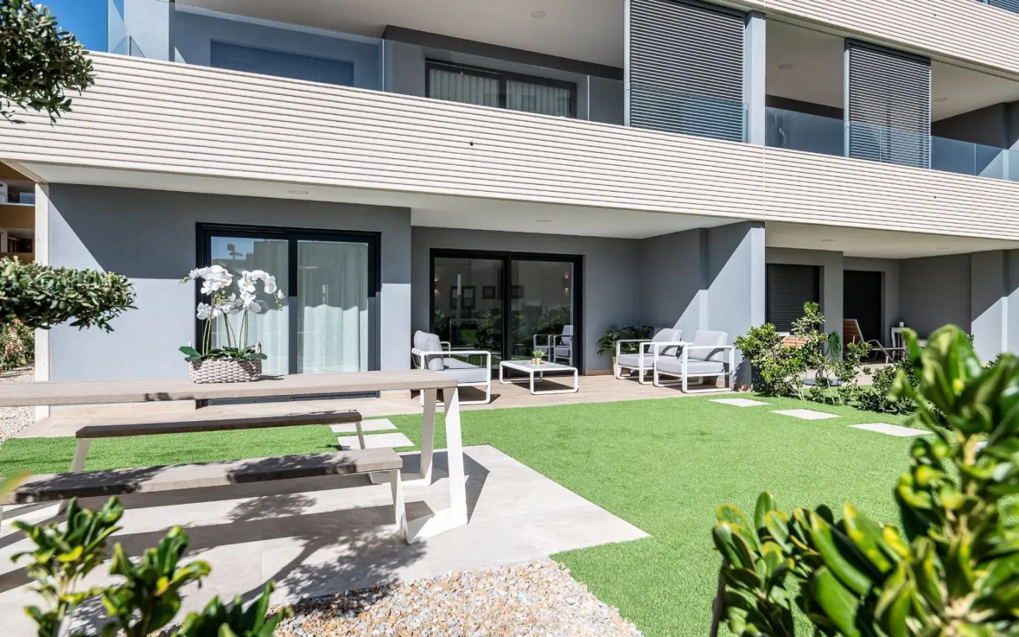 Apartment Of 90 M² In Torrevieja, Spain
