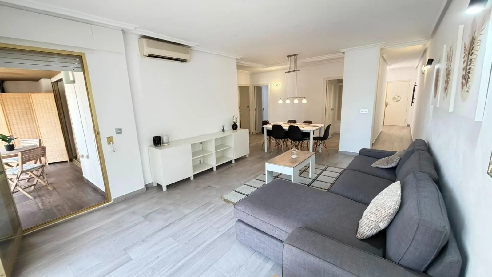 Apartment Of 114 M² In Torrevieja, Spain
