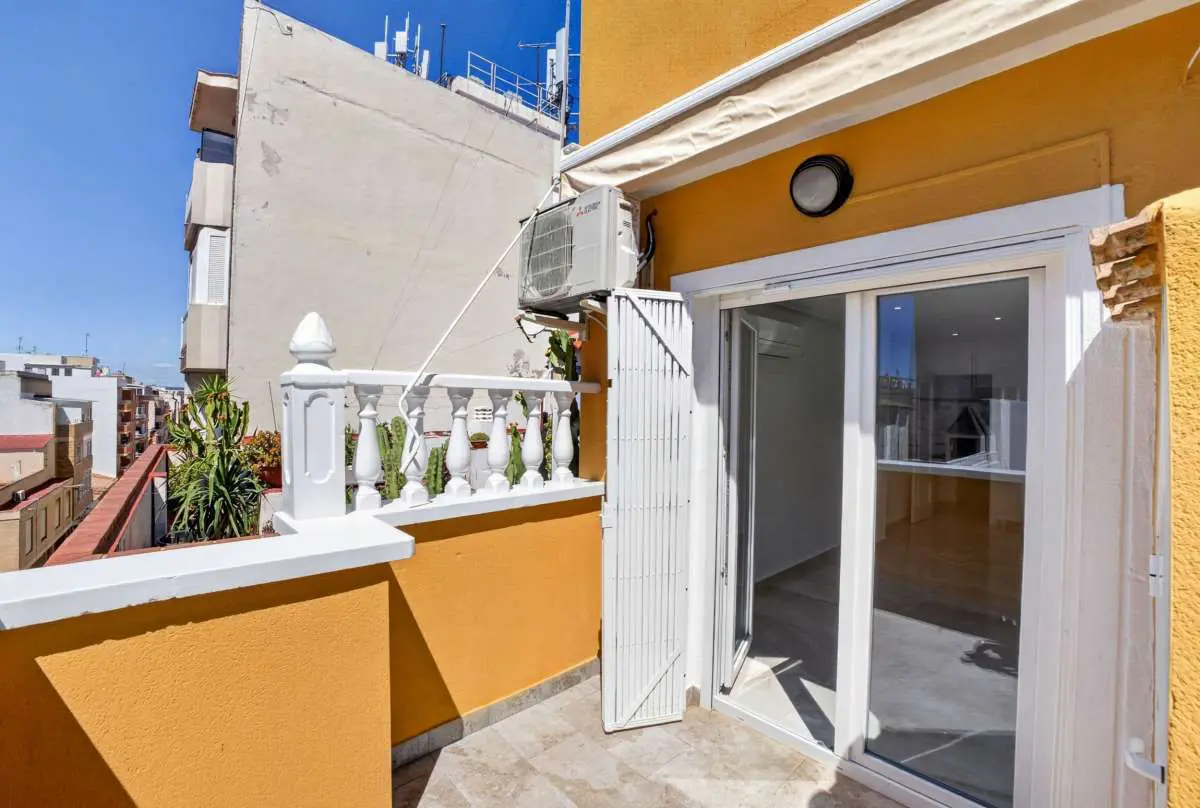 Apartment Of 74 M² In Torrevieja, Spain