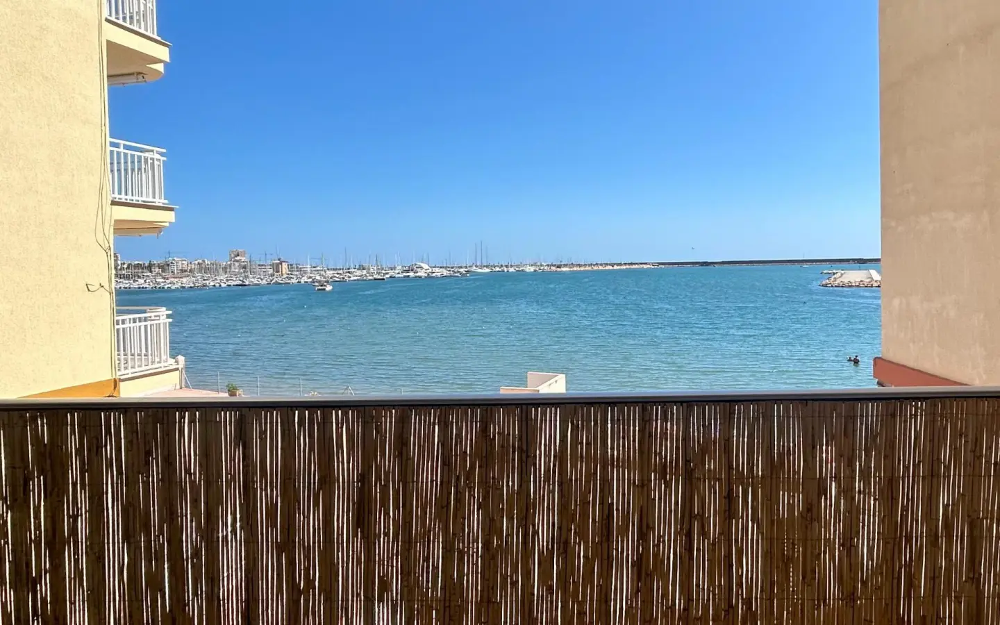 Apartment Of 77 M² With Mediter Real Estate In Torrevieja, Spain