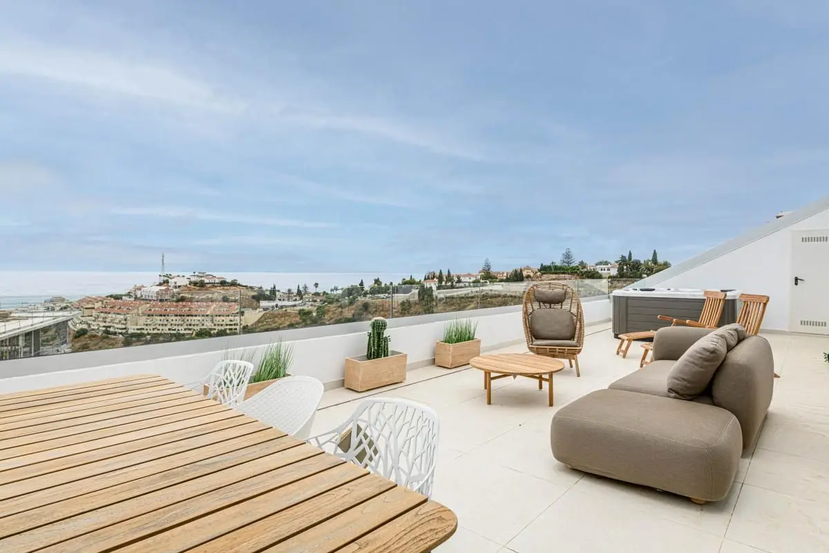 Apartment Of 100 M² In Fuengirola, Spain