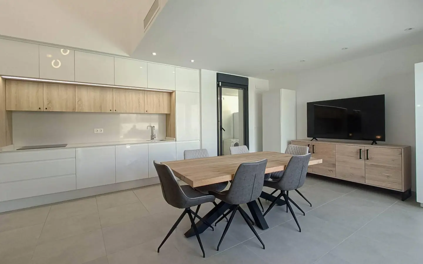 5-bedroom Villa In Rojales, Spain (214 M²)