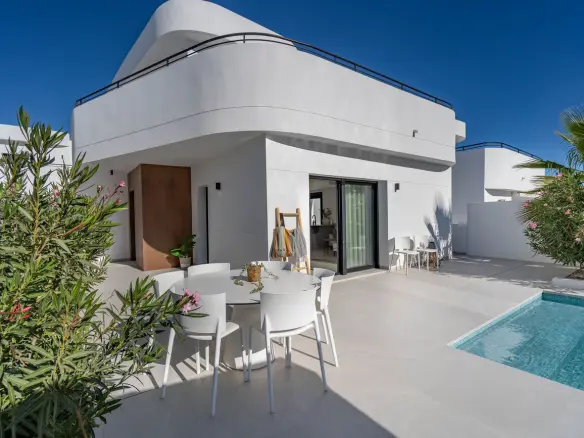 4-bedroom Villa In Rojales, Spain (203 M²)