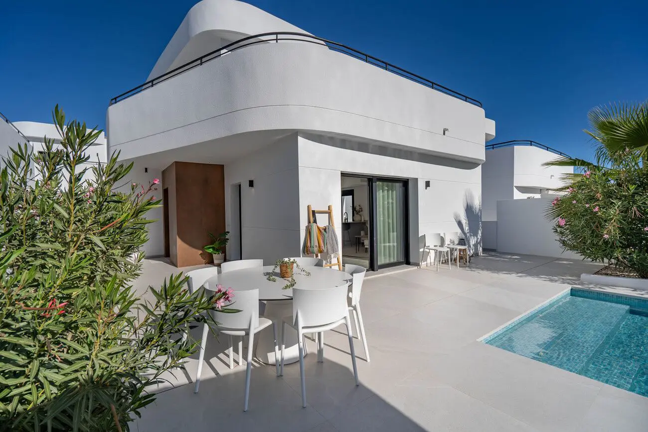Villa 203 M² In Rojales, Spain – Mediter Real Estate