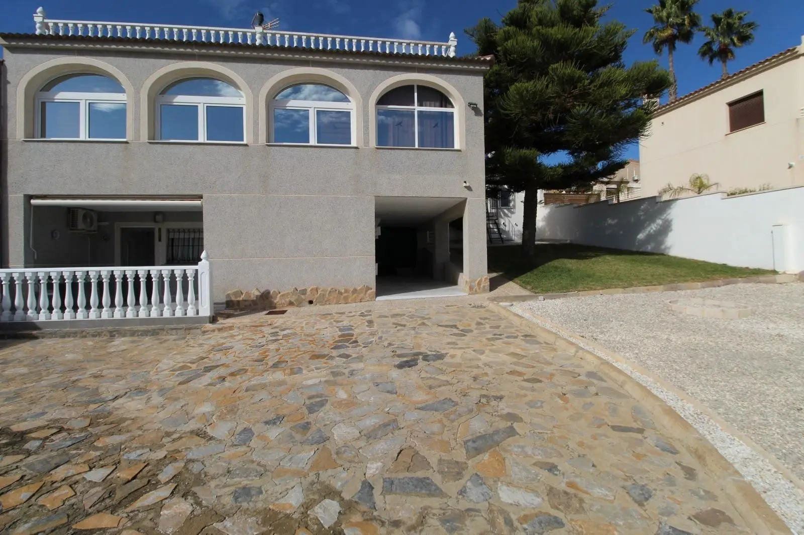 House Of 230 M² In Torrevieja, Spain