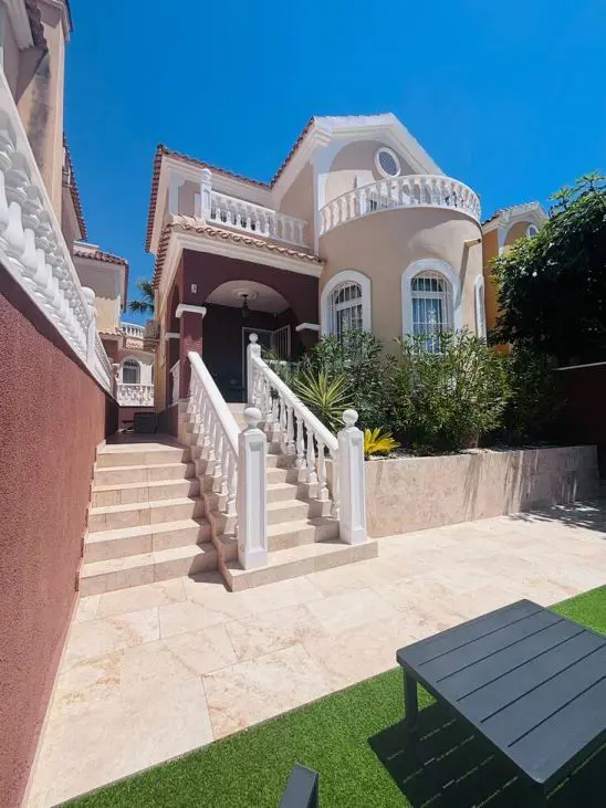 Villa Of 0 M² With Garden In Orihuela Costa, Spain
