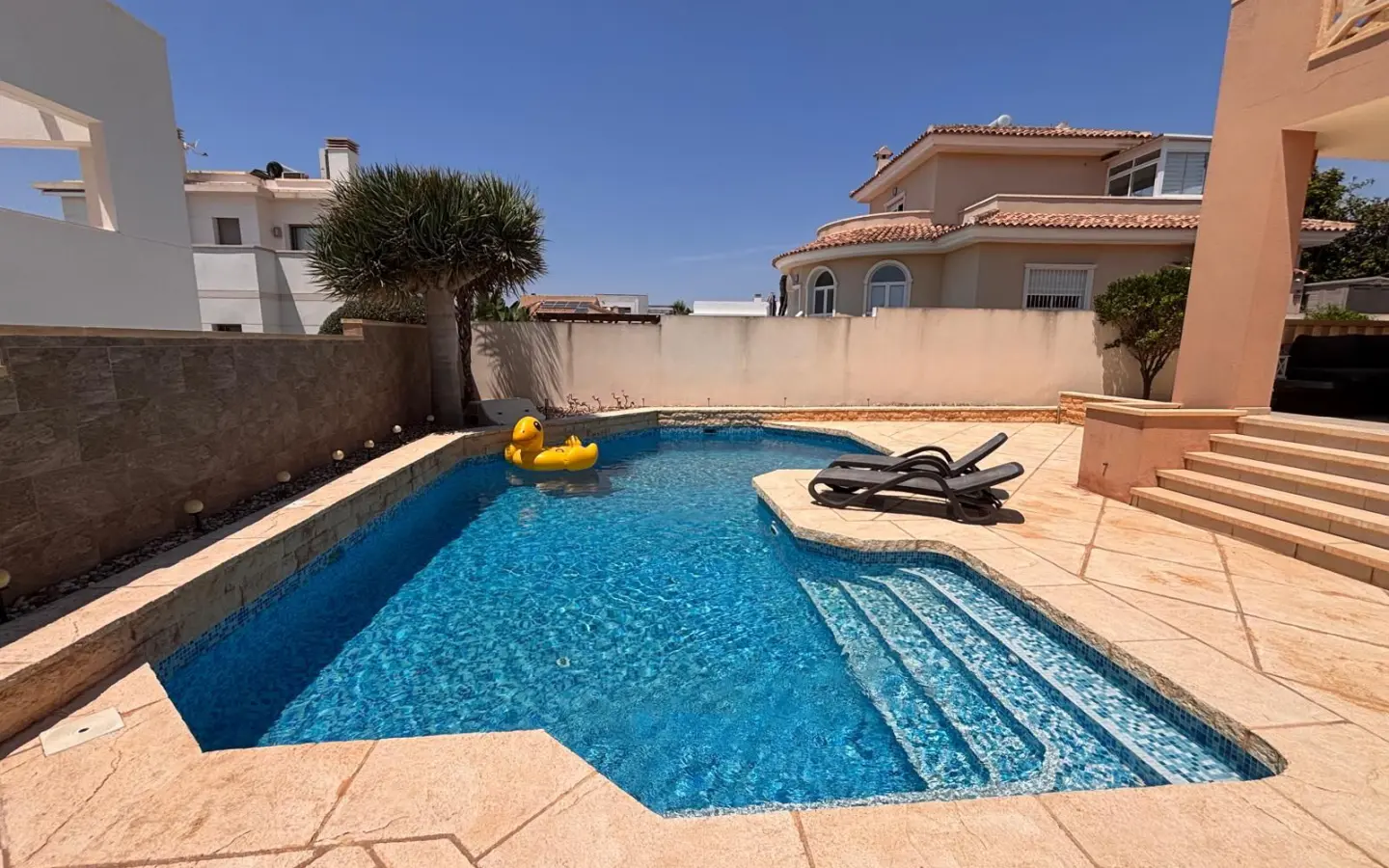 Villa Of 175 M² In Rojales, Spain