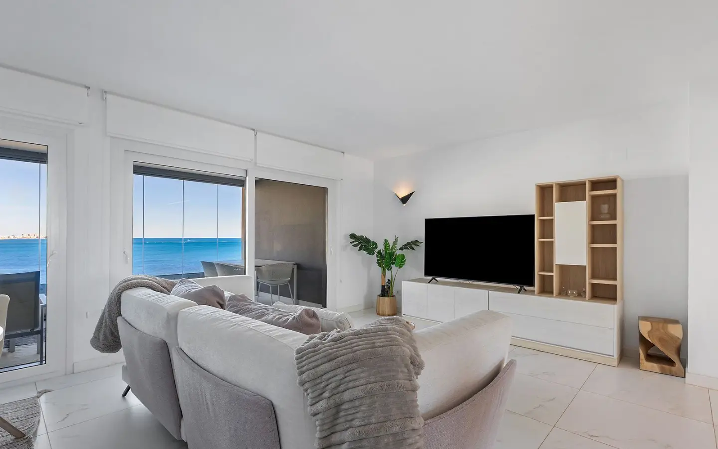Apartment Of 122 M² In Torrevieja, Spain